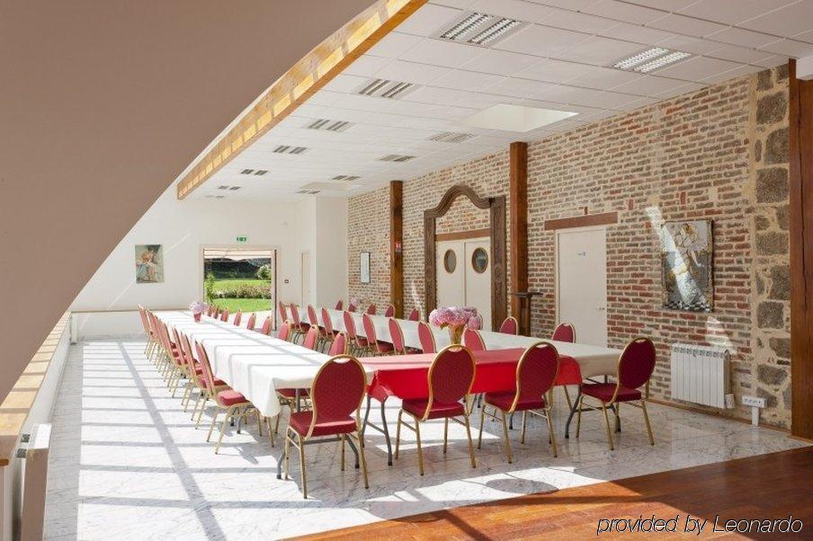 Chateau Hotel Du Colombier Сен-Мало Бізнес фото